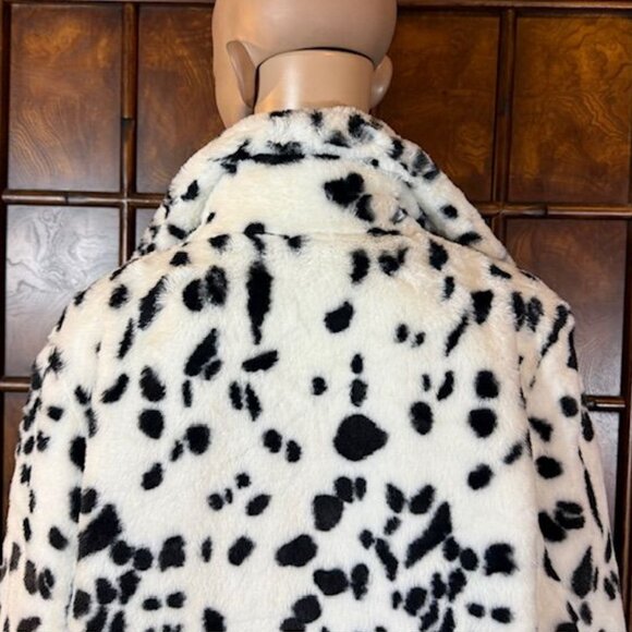 NWOT Avec Les Filles Dalmatian Black White Faux Fur Coat - Picture 8 of 14